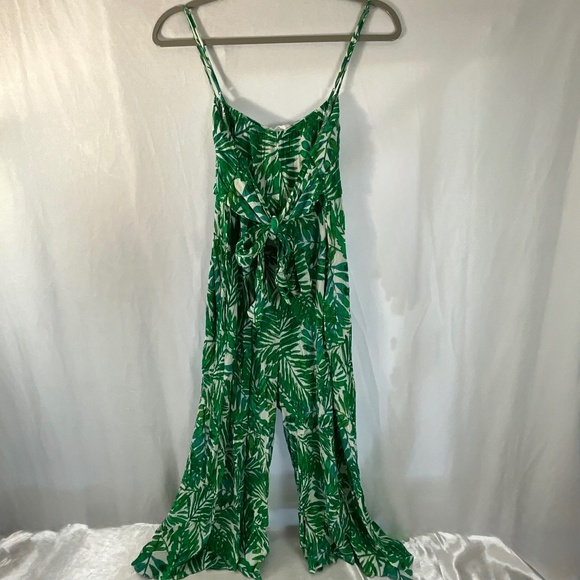 Lush Green Palm Leaf Jumpsuit Women’s M Tie Front Cutout Wide Leg Pockets - Picture 6 of 14